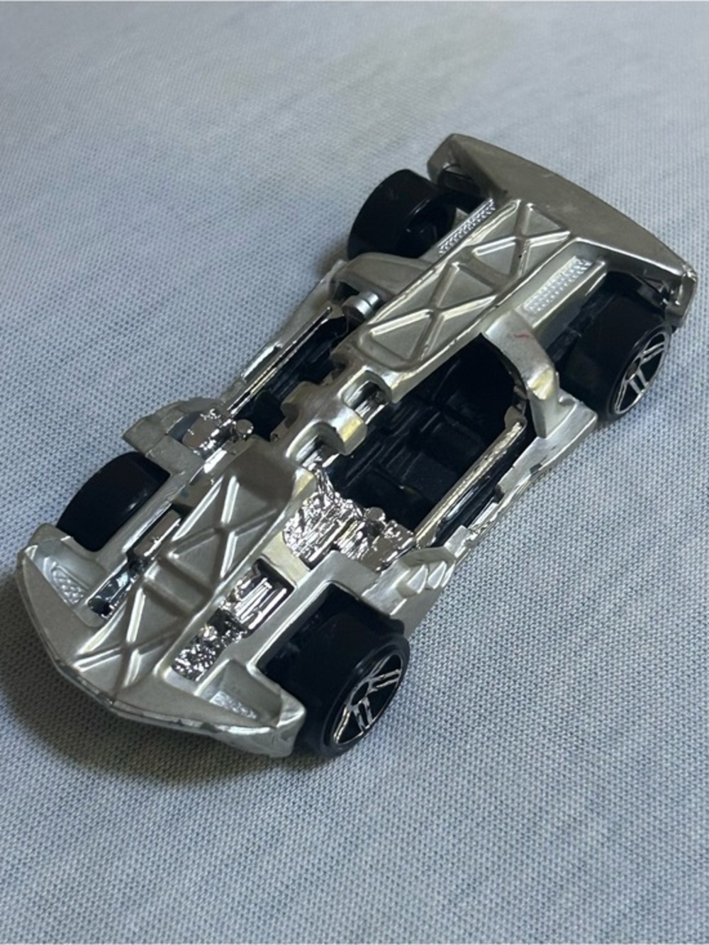 Hot Wheels Loose "Split Decision" Die-Cast Car — Silver/Chrome